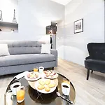 Chic Apartments Opera